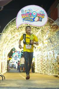 BIB: 5173
                            <button type="button" onclick="openModal(21830233)" class="btn btn-primary btn-sm float-right btn-popup" data-toggle="modal" data-target=".modal-high-quality">
                        <i class="fas fa-shopping-cart"></i> Add to Cart
                    </button>
                                            <button type="button" onclick="isThisMe(21830233, true)" class="btn btn-success btn-sm float-right btn-popup btn-isme hidden" data-toggle="tooltip" data-placement="bottom" title="นี่คือรูปของคุณใช่ไหม คลิกที่นี่เพื่อเอาเข้าอัลบั้ม">
                        <i class="fas fa-plus"></i> Add to album
                    </button>
                    <button type="button" onclick="isThisMe(21830233, false)" class="btn btn-warning btn-sm float-right btn-popup btn-isnotme hidden">
                        <i class="fas fa-ban"></i> Remove from album
                    </button>